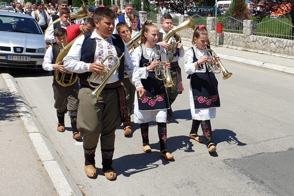 „Звуци завичаја“ – 6. такмичење у певању изворних  песама